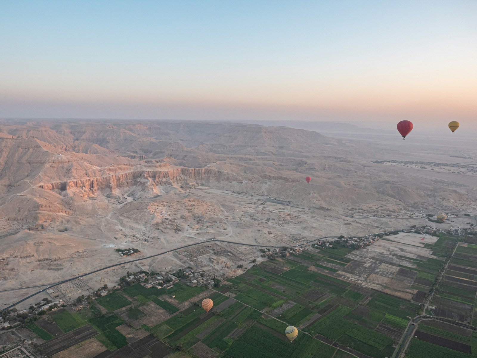 5 Days Private Tour: Luxor, Old Cairo, Giza Pyramids & Alexandria